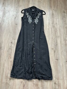 Vintage Black Sleeveless Maxi Dress with Silver Embroidery